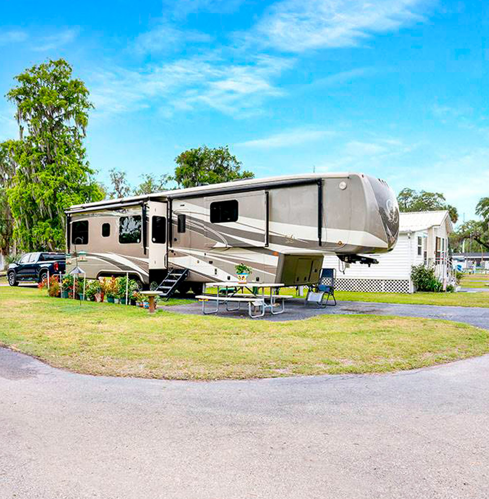Why Choose Silver Oaks RV Park?